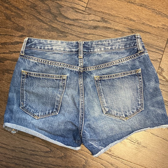 Gap slim cut off shorts size 25 - Picture 3 of 3